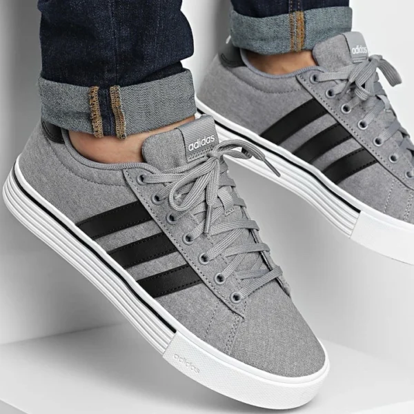 Adidas Daily 4.0 Men’s Athletic Shoe Size 39